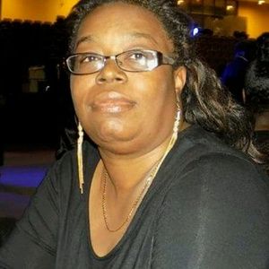 Meet your Posher, Carla